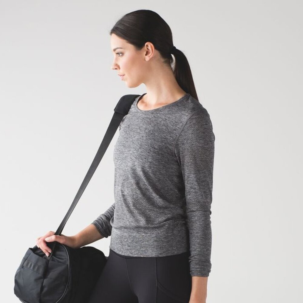 Lululemon Women's Breeze By Long Sleeve II - Grey